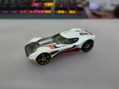 Hotwheels White HW40