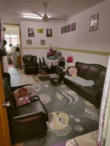Flat For Sale in Desa Lembah Permai