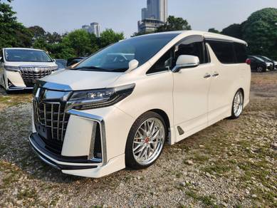 Toyota Alphard SC in Damansara Kim, SGR