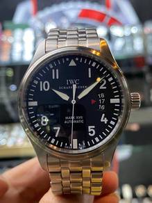 IWC Pilot Mark XVII Size: 41mm Automatic Movement