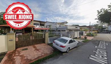 Semi-Detached House For Sale in Jelutong,PNG