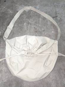 Uniqlo Drawstring Shoulder Bag 