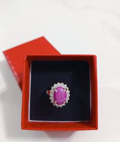 Elegant ring