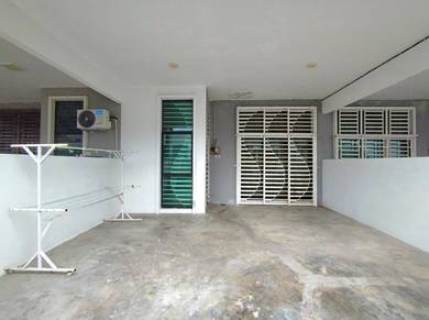 Terraced House For Sale in Pekan,PHG