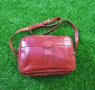 Bonia Original vintage leather shoulder bag 