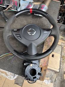 No 14-7-3 Nissan Juke Nismo RS Steering Wheel Jpn