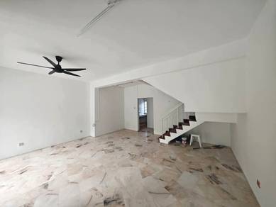 2-storey Terraced House For Sale in Seri Kembangan,SGR