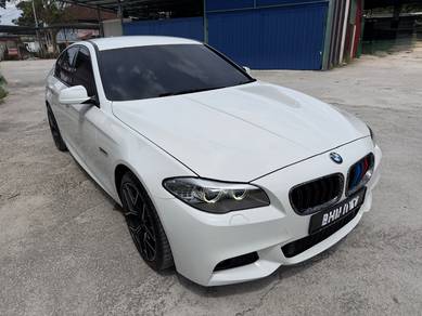 BMW 528i 28i M SPORT in Kajang, SGR
