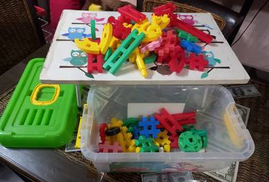 Kid’s Table+68pc Waffle Blocks +Storage Box Bundle