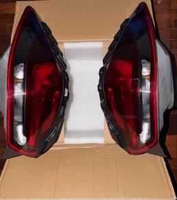 Proton Persona (2024) - Ori Lampu Belakang