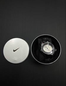 nike triax chronograph