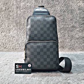 Louis Vuitton Damier Avenue Sling Bag