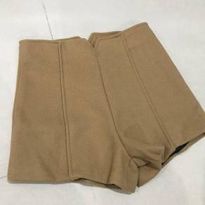 Khaki short pants