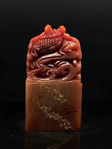 Meterai Batu Tianhuang Merah yang Menampilkan Naga