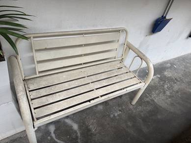 kerusi outdoor