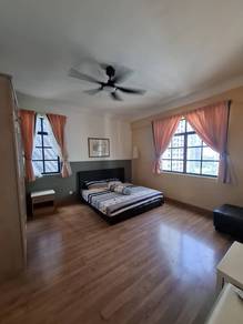 Room in KLCC, KUL