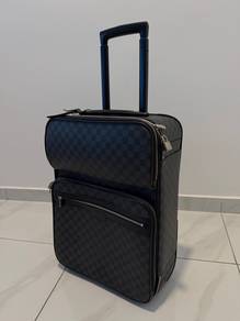 Louis Vuitton Rolling Laguage