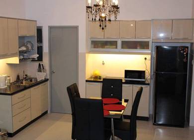 Condominium For Rent in Suria Jelatek Residence