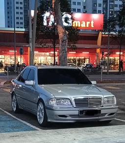 Mercedes Benz C200 200 ELEGANCE (CKD) in Puchong, SGR