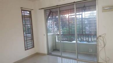 Townhouse Condo For Sale in Seri Kembangan,SGR