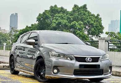 Lexus CT 200 h LUXURY (HYBRID) in Puchong, SGR