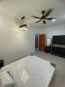 Room in Dengkil, SGR