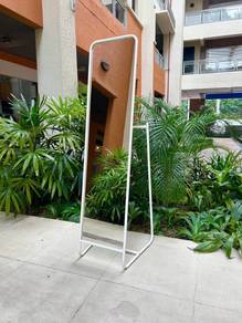 KNAPPER standing mirror in WHITE