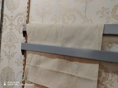 Preloved Upright Rail Bar For Hanging Tudung