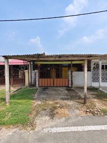 Terraced House For Sale in Sikamat,NSN