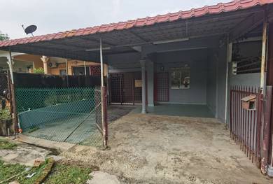Terraced House For Sale in Durian Tunggal,MLK