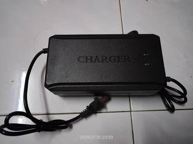 Charger Bateri Lithium 48V 20Ah 59V 3A.