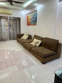 Condominium For Rent in Gambier Heights