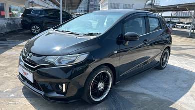 Honda Jazz E in Seri Kembangan, SGR