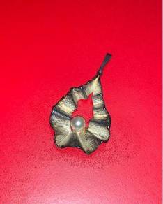 Silver Pearl Pendant