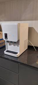 Alkaline Dispenser ,,,,,,,,,,, F.10