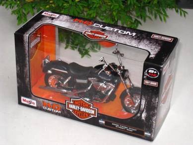 Maisto 1-12 Harley Davidson 2006 Dyna Street Bob