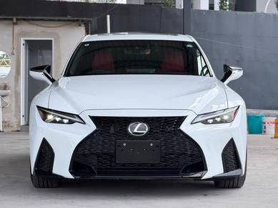 Lexus IS 300 F-SPORT in Johor Bahru, JHR