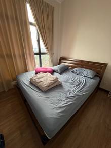 King size bedframe