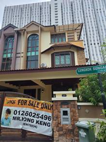 Semi-Detached House For Rent in Batu Ferringhi,PNG