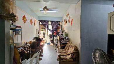 Flat For Sale in Taman Johor Jaya