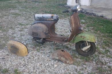 Vespa Super 150