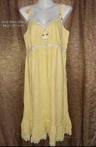 women yellow dress