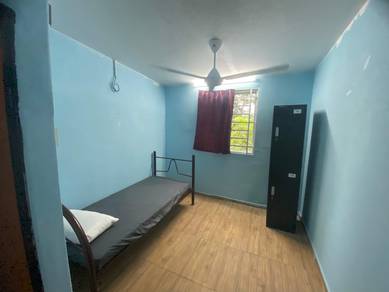 Room in Seremban 2, NSN