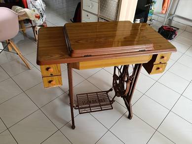 Sewing Machine