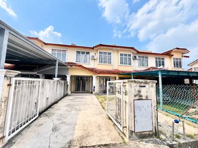 1.5-storey Terraced House For Sale in Semenyih,SGR