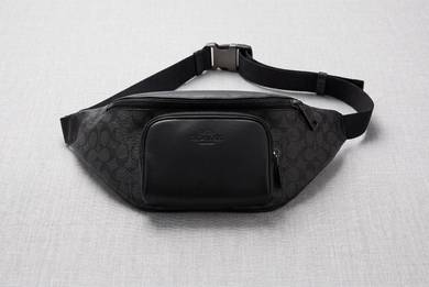 COACH Belt Bag (Signature Canvas) - Black