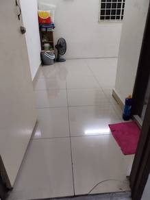 Room in Puchong, SGR