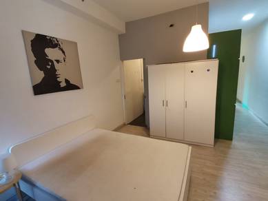 Service Residence For Rent in Empire City