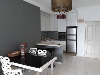 Condominium For Sale in Venice Hill