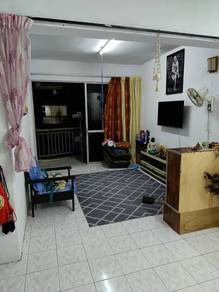 Apartment For Sale in Putri Ria Apartment
